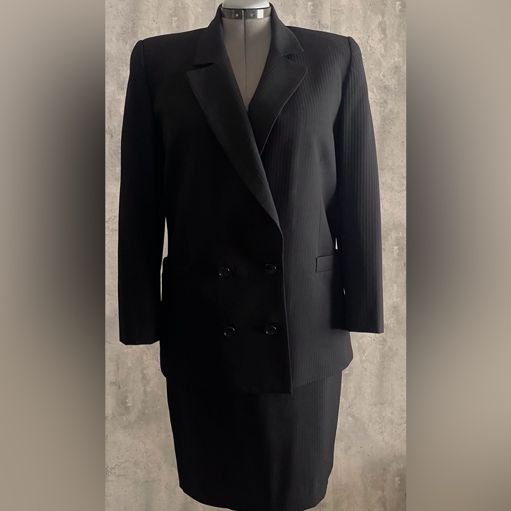 by REUVEN Italian Micro Pinstripe Women's Double Breasted Black Skirt Suit Sz12